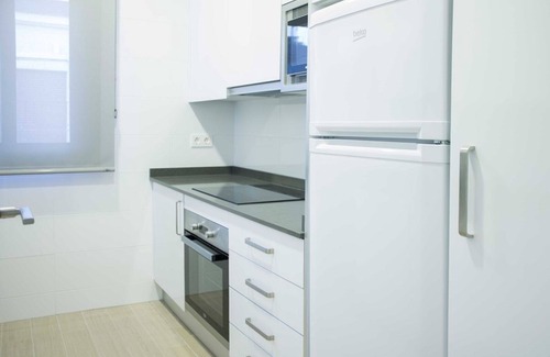 Figares Apartment | IBERICABEDS CENTRO Penthouse: 10/10 Rated Family Haven