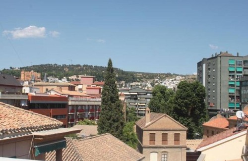 Figares Apartment | IBERICABEDS CENTRO Penthouse: 10/10 Rated Family Haven