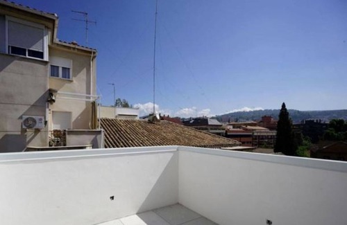 Figares Apartment | IBERICABEDS CENTRO Penthouse: 10/10 Rated Family Haven