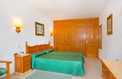 Manacor Hotel | Experience Iberostar Waves Cala Domingos: Oceanfront Bliss