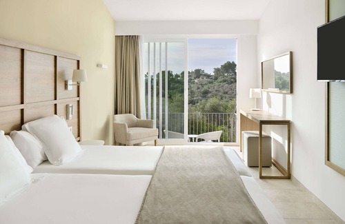 Manacor Resort | Relax at Iberostar Waves Cala Domingos - All Inclusive Stay