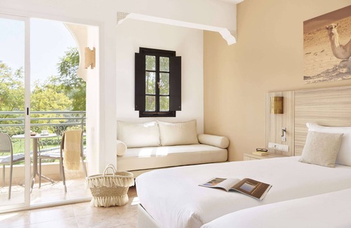 Annakhil Hotel | Relax at Iberostar Club Palmeraie Marrakech - 4-Star Getaway