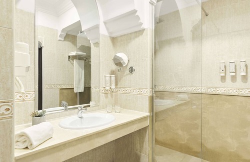Annakhil Hotel | Relax at Iberostar Club Palmeraie Marrakech - 4-Star Getaway