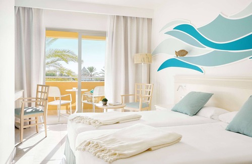 Morro Jable Resort | Enjoy Iberostar Playa Gaviotas Park - All Inclusive Retreat