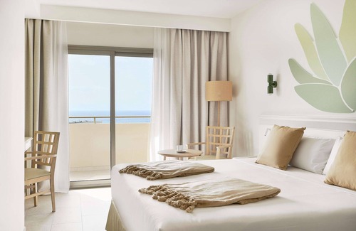 Morro Jable Resort | Enjoy Iberostar Playa Gaviotas Park - All Inclusive Retreat