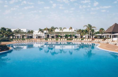 Saidia Hotel | Relax at Iberostar Waves Saidia: Oceanfront Bliss Awaiting