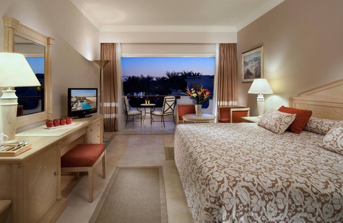 Ras Umm Sid Hotel | Elegant Iberotel Palace: Adults-Only Paradise Awaits