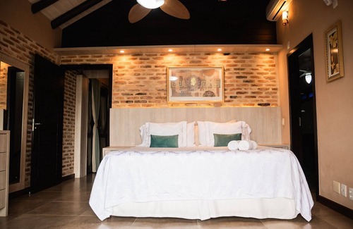 Ibiraquera House | Ibiraquera Life - House Premium com Banheira