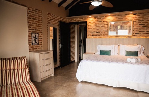 Ibiraquera House | Ibiraquera Life - House Premium com Banheira
