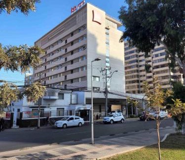 Antofagasta Hotel | Pet-Friendly ibis Antofagasta with Ocean View & Breakfast