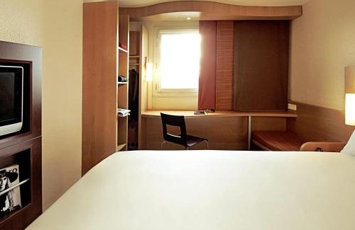 Antofagasta Hotel | Pet-Friendly ibis Antofagasta with Ocean View & Breakfast