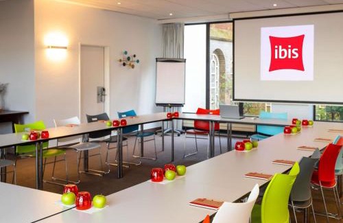 Antwerp Hotel | Pet-Friendly Stay at ibis Antwerpen Centrum with Breakfast