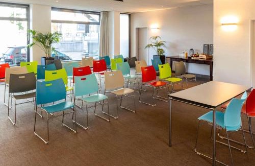 Antwerp Hotel | Pet-Friendly Stay at ibis Antwerpen Centrum with Breakfast