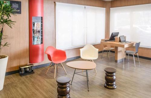 Grageru Hotel | Pet-Friendly ibis Aracaju with Ocean View & Breakfast