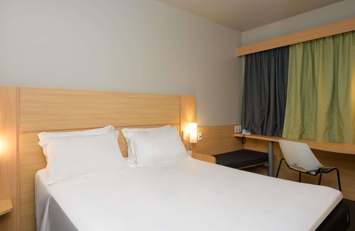 Grageru Hotel | Budget-Friendly ibis Aracaju with Top Amenities