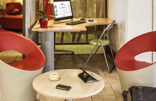 Auch Hotel | Pet-Friendly ibis Auch: A Family Retreat with Great Amenities