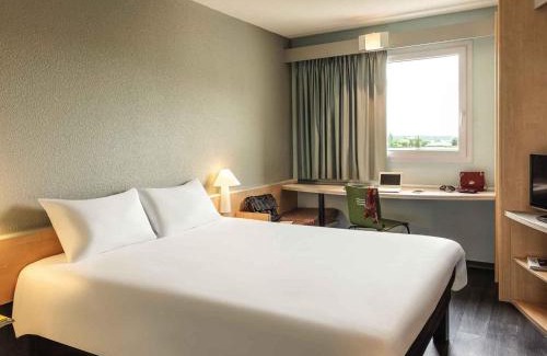 Auch Hotel | Pet-Friendly ibis Auch: A Family Retreat with Great Amenities
