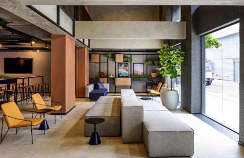 Nacoes Hotel | Pet-Friendly Ibis Balneario Camboriu with Oceanfront Views