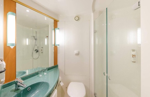Dreilinden Hotel | Budget-Friendly ibis Berlin Dreilinden with Great Amenities