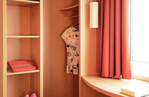 Besancon Hotel | Pet-Friendly ibis Besançon Centre la City with Great Amenities