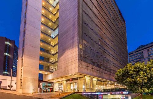 Centro International Hotel | Modern ibis Bogota Museo: Pet Friendly & Family Amenities