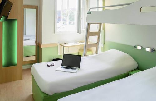 Le Blanc-Mesnil Hotel | Budget-Friendly Stay at ibis budget Aeroport le Bourget