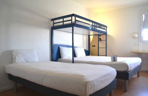 Le Passage Hotel | Budget-Friendly ibis budget Agen with Spa & Family Dining