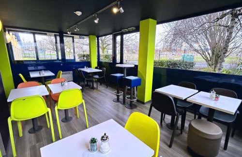 Beaune Hotel | Explore ibis Budget Beaune: Pet-Friendly & Family Amenities