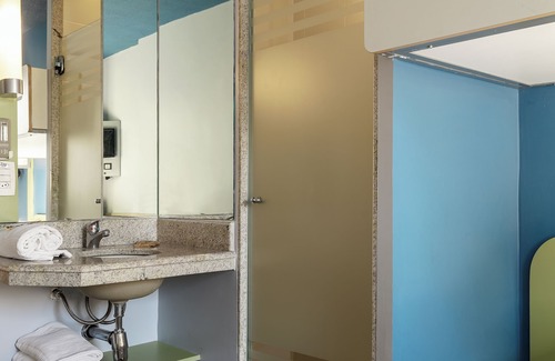 Funcionarios Hotel | Budget-Friendly Stay at ibis budget Belo Horizonte Afonso Pena