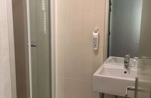 Bobigny Hotel | Budget-Friendly ibis budget Bobigny Pantin with Breakfast