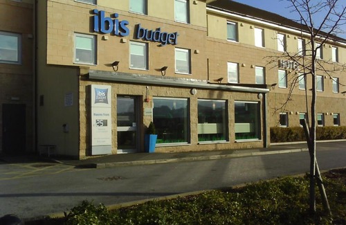 Bradford Hotel | Pet-Friendly ibis budget Bradford with Breakfast Included