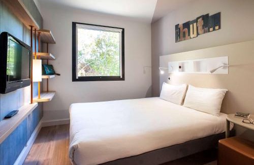 Essomes-sur-Marne Hotel | Budget-Friendly ibis budget Château-Thierry with Great Amenities