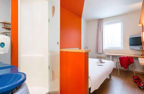 Heppignies Hotel | Budget-Friendly ibis Budget Charleroi Airport with Great Amenities
