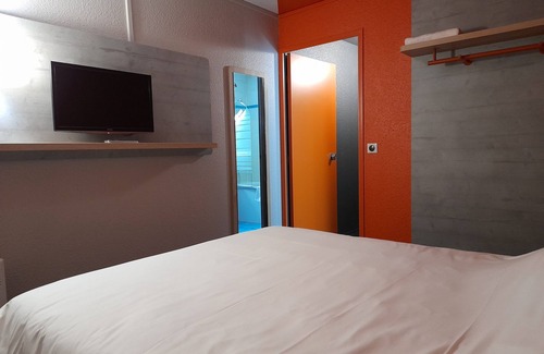 Fresnes Hotel | Budget-Friendly Ibis Budget Fresnes with Spa and Breakfast