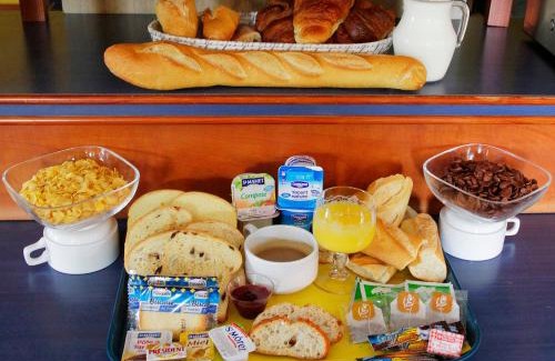 La Teste-de-Buch Hotel | Budget-Friendly ibis Budget La Teste Bassin d'Arcachon Stay