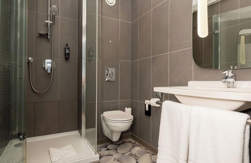 Gascoigne Hotel | Budget-Friendly ibis budget London Barking with Great Amenities