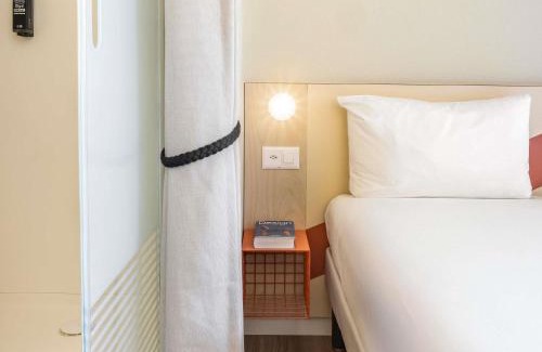 Paradiso Hotel | Budget-Friendly Ibis Budget Lugano Paradiso with Pet Amenities