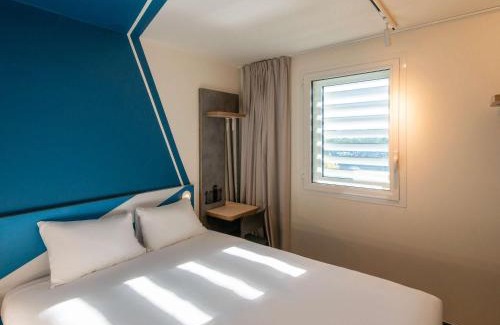 Perrache Hotel | Pet-Friendly ibis budget Lyon Centre Confluence Awaits You