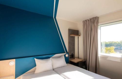 Perrache Hotel | Pet-Friendly ibis budget Lyon Centre Confluence Awaits You