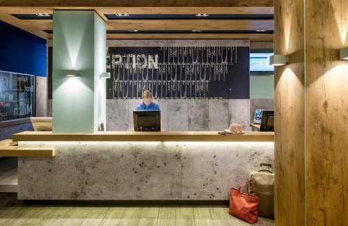 Altenerding Hotel | Pet-Friendly Ibis Budget München Airport with Kitchen Access