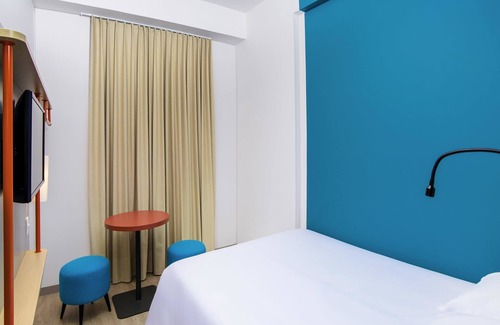 Itagui Hotel | Budget-Friendly ibis budget Itagui with Family Amenities