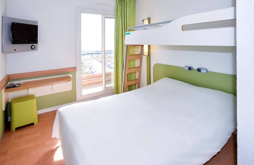 Menton Hotel | Budget-Friendly ibis budget Menton with Spa & Breakfast
