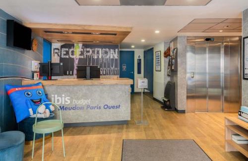Meudon Hotel | Pet-Friendly Comfort at ibis budget Meudon Paris Ouest