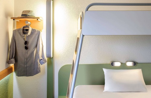 Montauban Hotel | Budget-Friendly ibis budget Montauban Les Chaumes with Spa