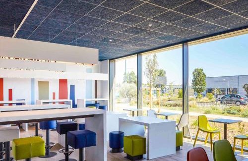 Mauguio Hotel | Convenient Ibis Budget Montpellier Aéroport with Ocean View