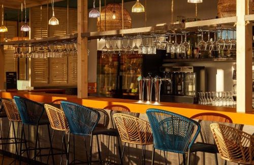 Mauguio Hotel | Convenient Ibis Budget Montpellier Aéroport with Ocean View