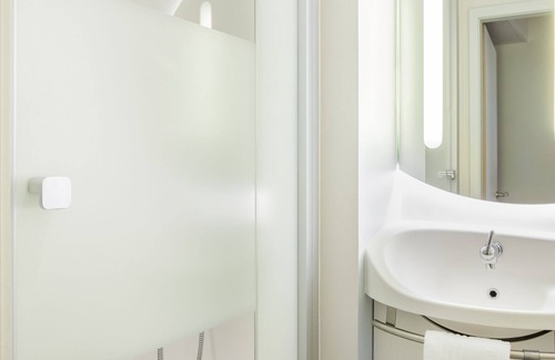 Mulhouse Hotel | Budget-Friendly ibis budget Mulhouse Centre Gare Awaits