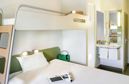 Sud Loire Hotel | Budget-Friendly Stay at Ibis Budget Orléans Sud Co’met