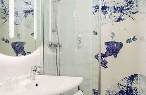 Charenton-le-Pont Hotel | Budget-Friendly ibis budget Paris Porte de Bercy with Spa