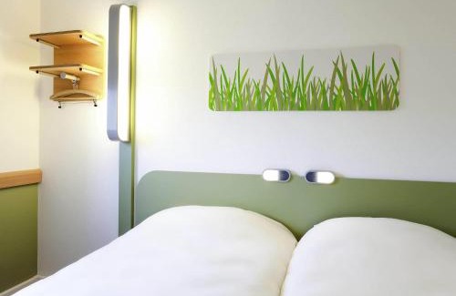 Pontarlier Hotel | Budget-Friendly ibis budget Pontarlier with Pet-Friendly Perks